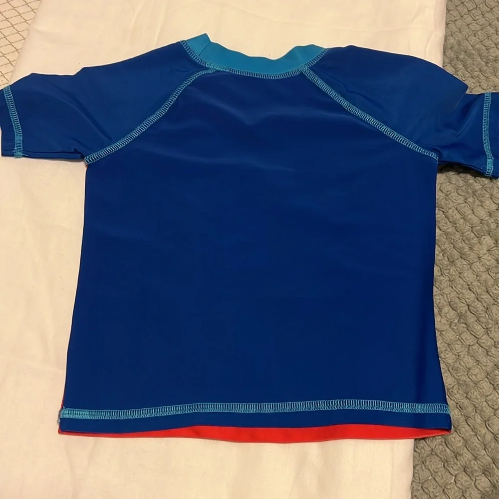 Toddler Rash guard 2T - Picture 5 of 7